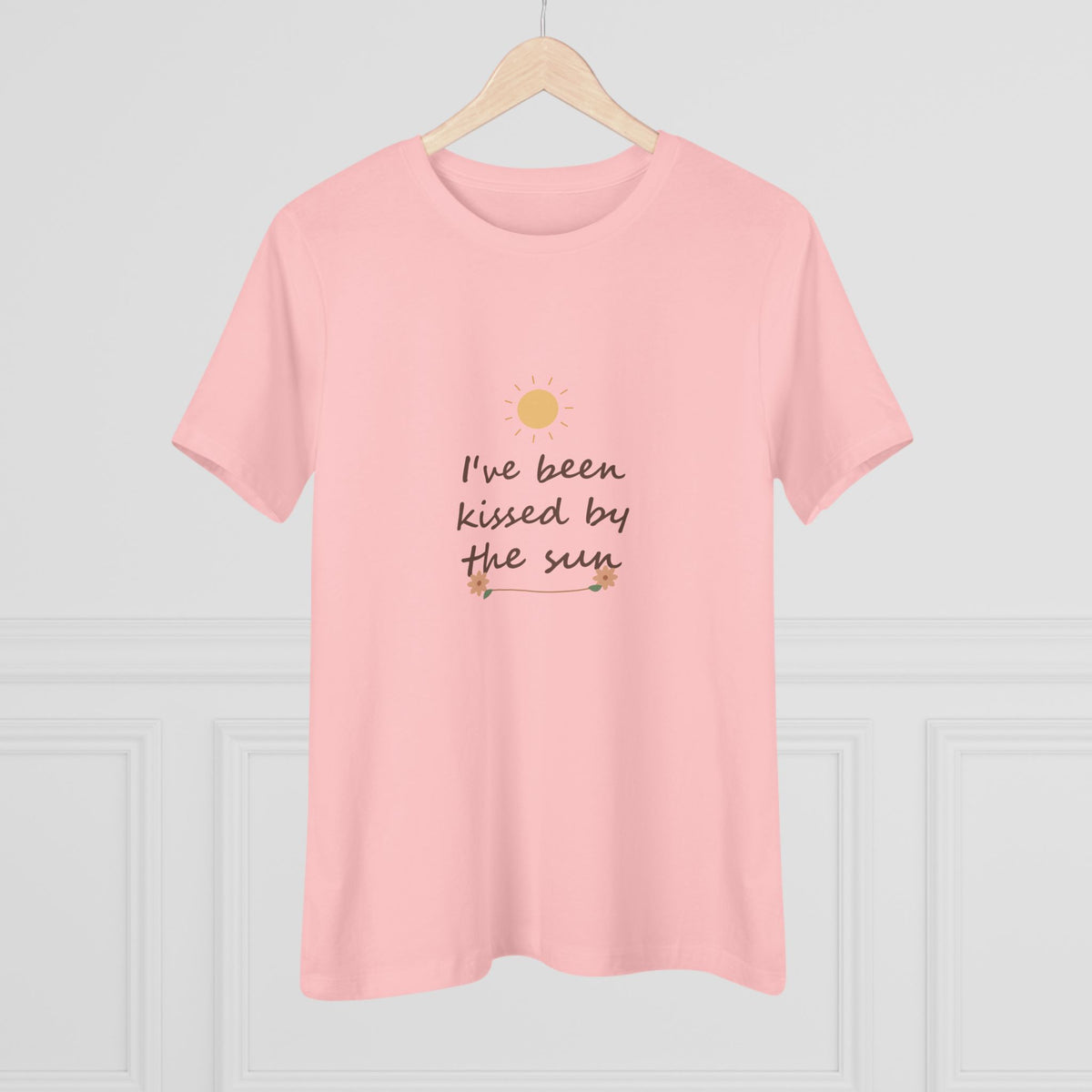 I’ve been kissed by the sun | Women’s floral tee